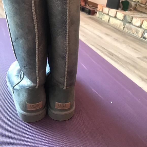 UGG Classic tall boots - Picture 5 of 5